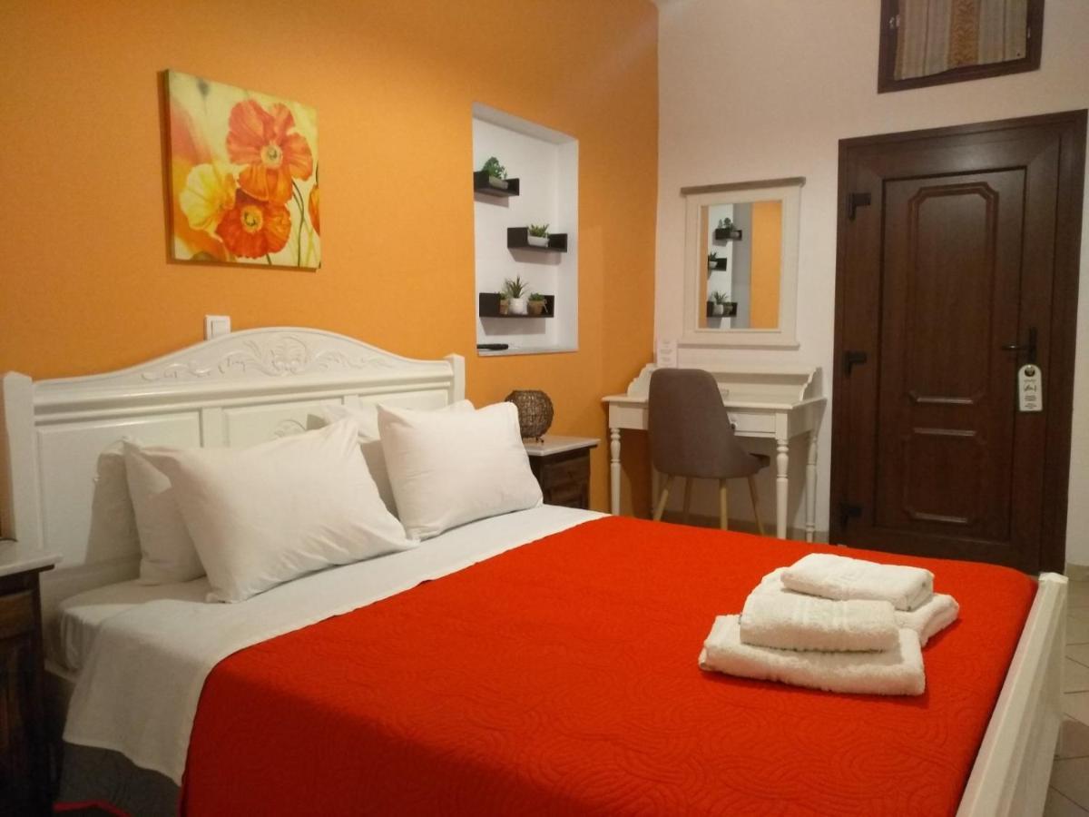 Pansion Zaharoula Hotel Fira  Exterior foto