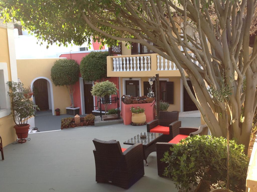 Pansion Zaharoula Hotel Fira  Exterior foto