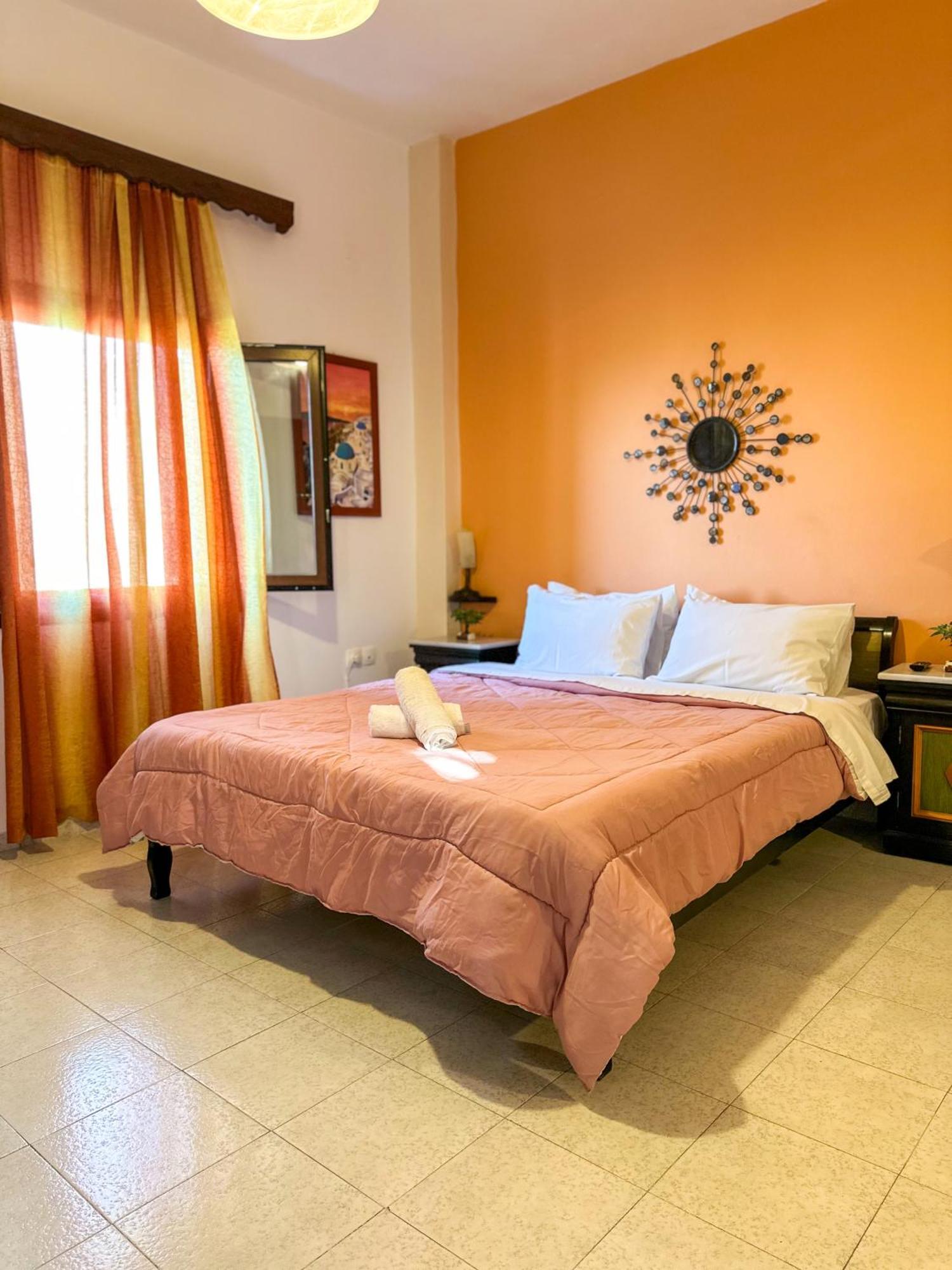 Pansion Zaharoula Hotel Fira  Exterior foto