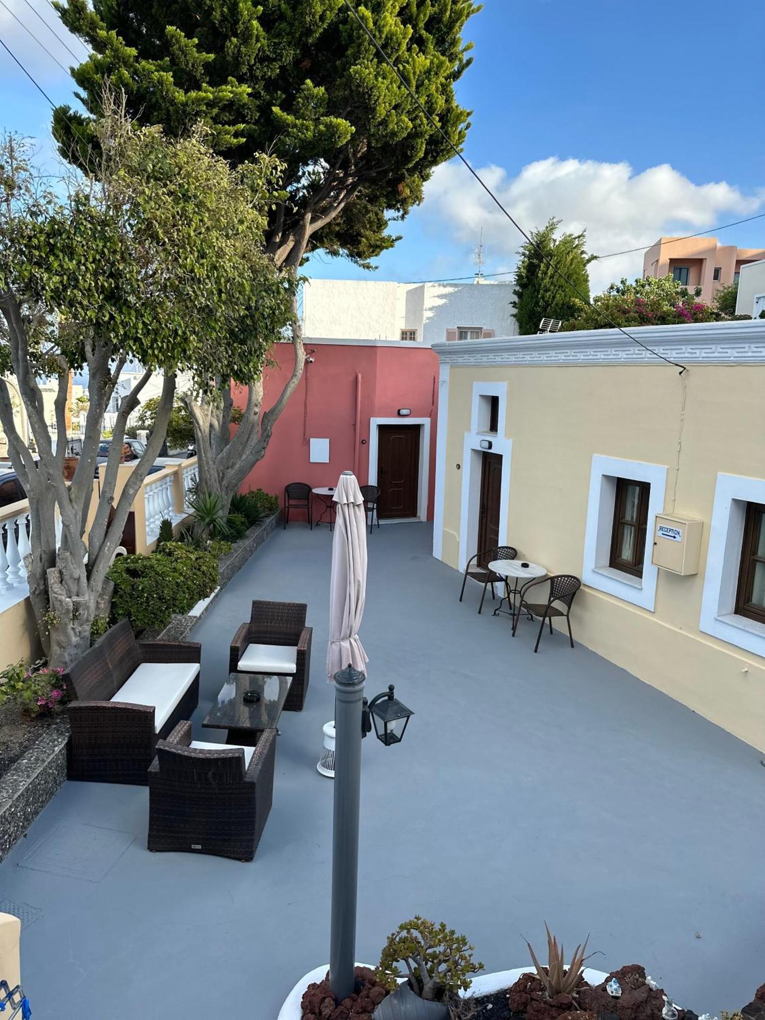 Pansion Zaharoula Hotel Fira  Exterior foto
