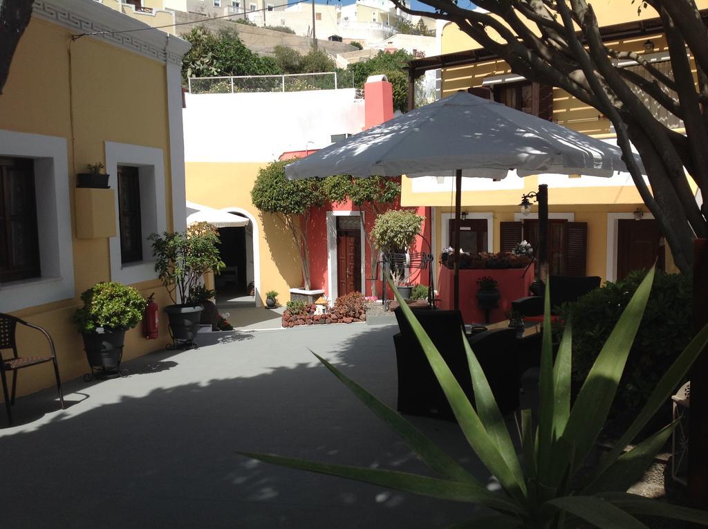 Pansion Zaharoula Hotel Fira  Exterior foto