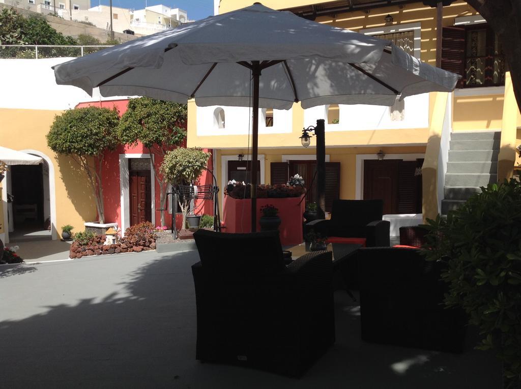 Pansion Zaharoula Hotel Fira  Exterior foto