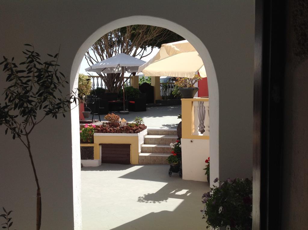 Pansion Zaharoula Hotel Fira  Exterior foto