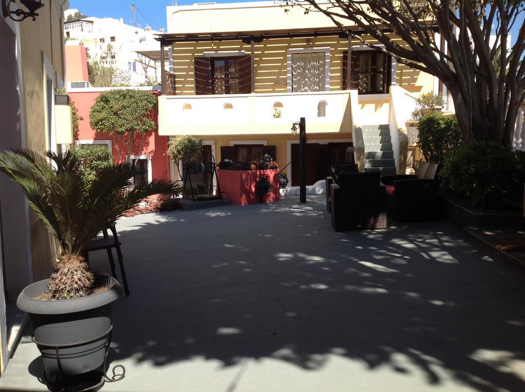 Pansion Zaharoula Hotel Fira  Exterior foto