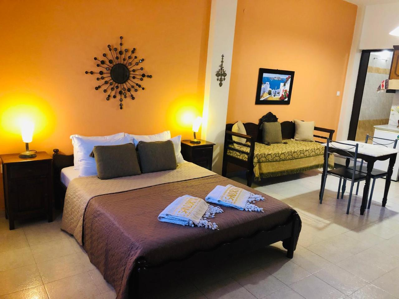 Pansion Zaharoula Hotel Fira  Exterior foto