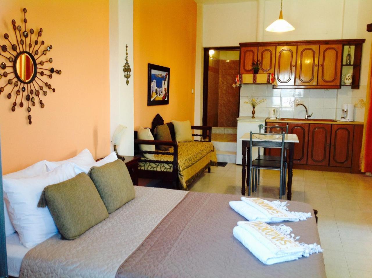 Pansion Zaharoula Hotel Fira  Exterior foto